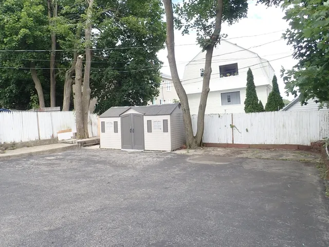 $429,800 | 10 Almont Avenue, Worcester, MA 01604