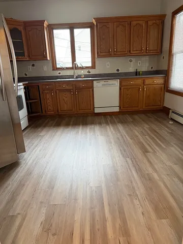 $429,800 | 10 Almont Avenue, Worcester, MA 01604