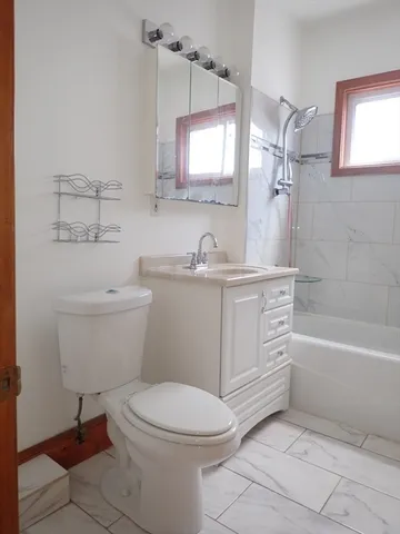 $429,800 | 10 Almont Avenue, Worcester, MA 01604