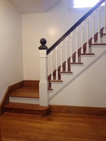 $429,800 | 10 Almont Avenue, Worcester, MA 01604