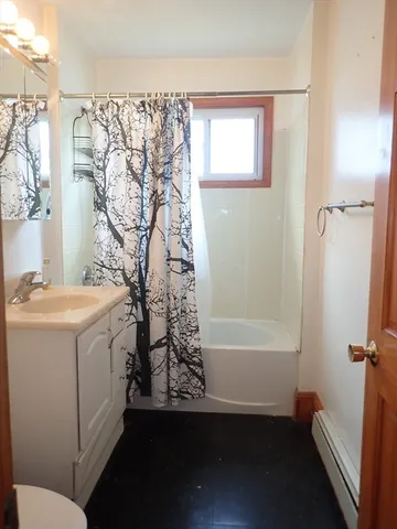 $429,800 | 10 Almont Avenue, Worcester, MA 01604