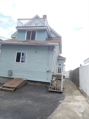 $429,800 | 10 Almont Avenue, Worcester, MA 01604