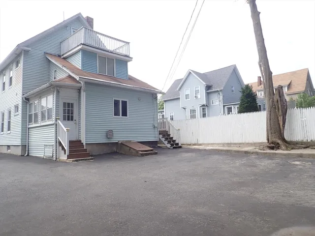 $429,800 | 10 Almont Avenue, Worcester, MA 01604