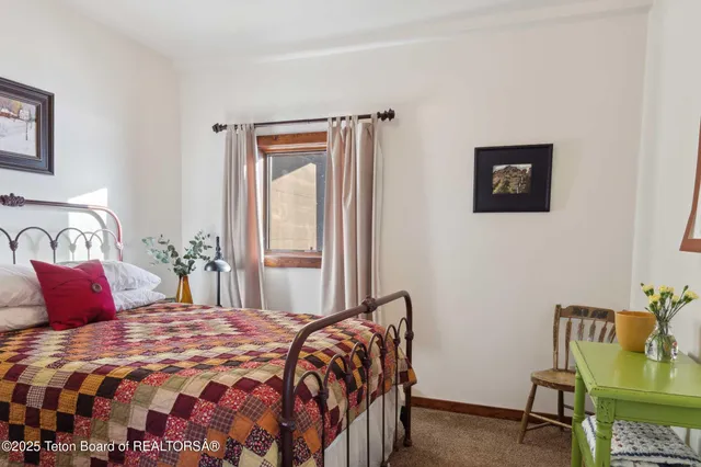 $2,970,000 | 14567 South Us Highway, Bondurant, WY 82922