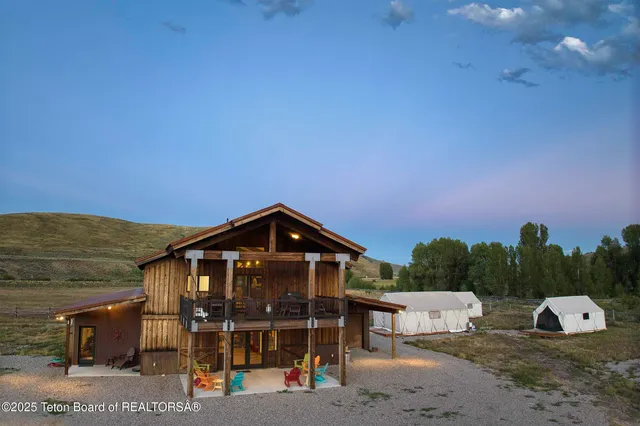 $2,970,000 | 14567 South Us Highway, Bondurant, WY 82922
