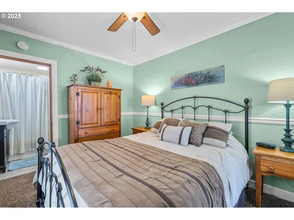 $375,000 | 310 North Canyon Boulevard, John Day, OR 97845