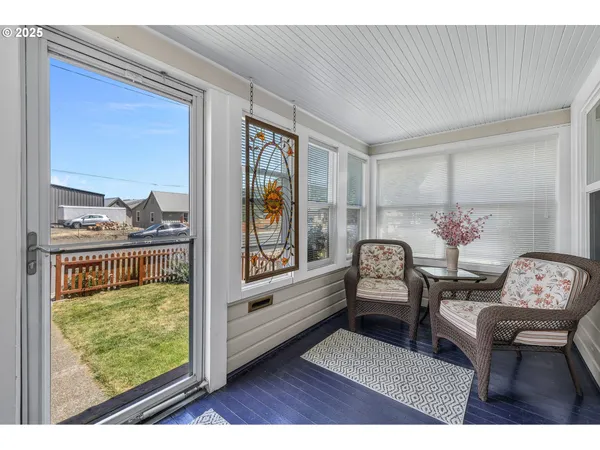 $375,000 | 310 North Canyon Boulevard, John Day, OR 97845