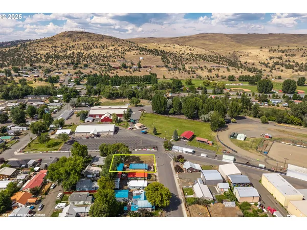 $375,000 | 310 North Canyon Boulevard, John Day, OR 97845