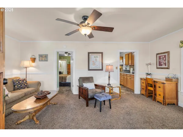 $375,000 | 310 North Canyon Boulevard, John Day, OR 97845