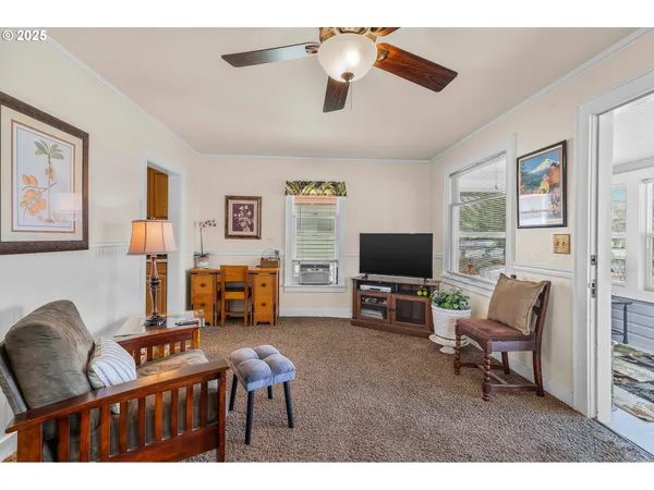 $375,000 | 310 North Canyon Boulevard, John Day, OR 97845