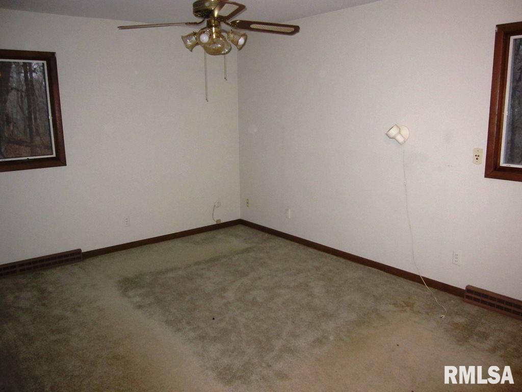 43 Watch Hill Road Rock Island, IL 61201 - Photo 11 of 16 Gallery Image 11