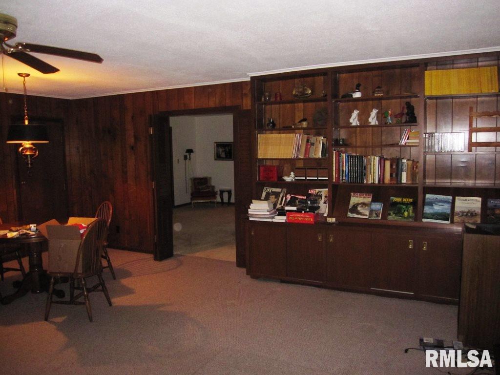 43 Watch Hill Road Rock Island, IL 61201 - Photo 4 of 16 Gallery Image 4