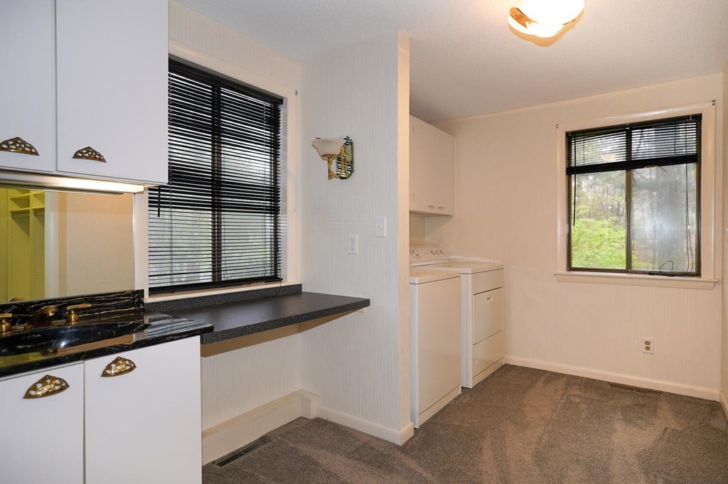 8 Coolidge Road Wayland, MA 01778 - Photo 15 of 33