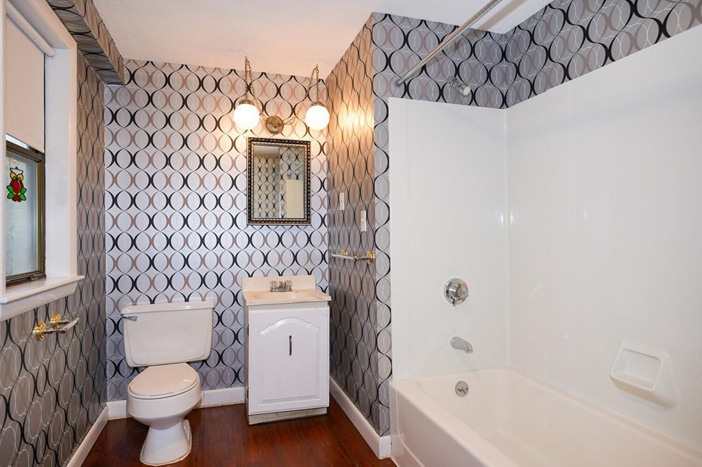 8 Coolidge Road Wayland, MA 01778 - Photo 25 of 33