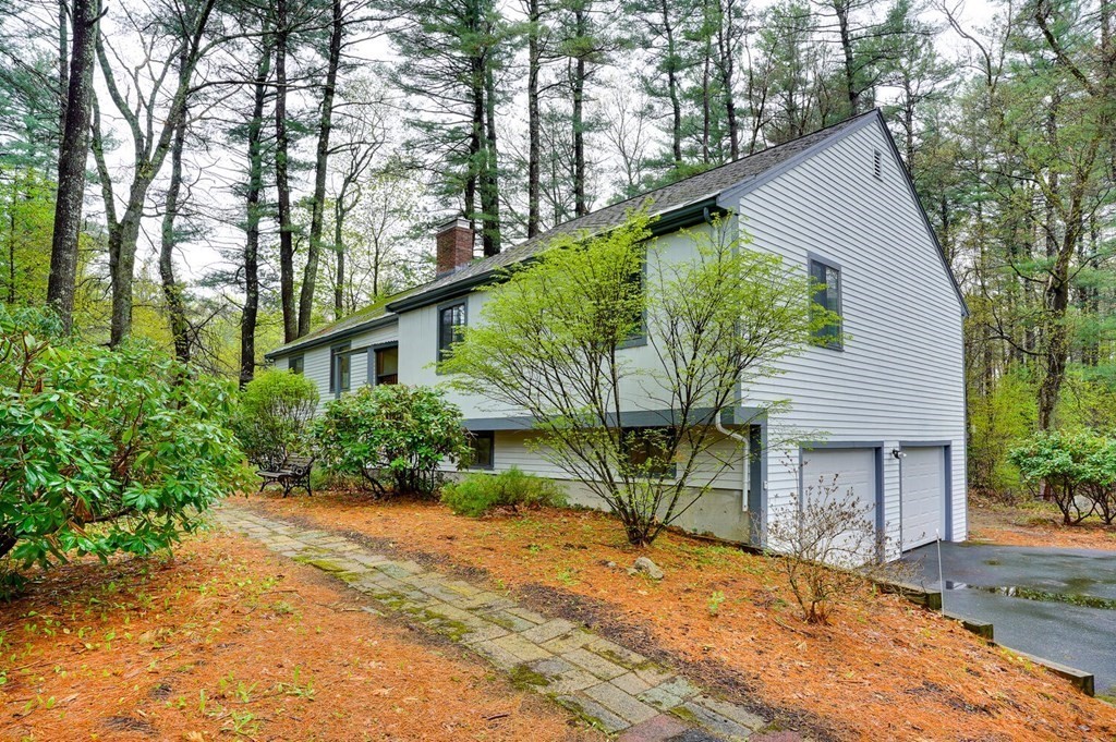 8 Coolidge Road Wayland, MA 01778 - Photo 30 of 33