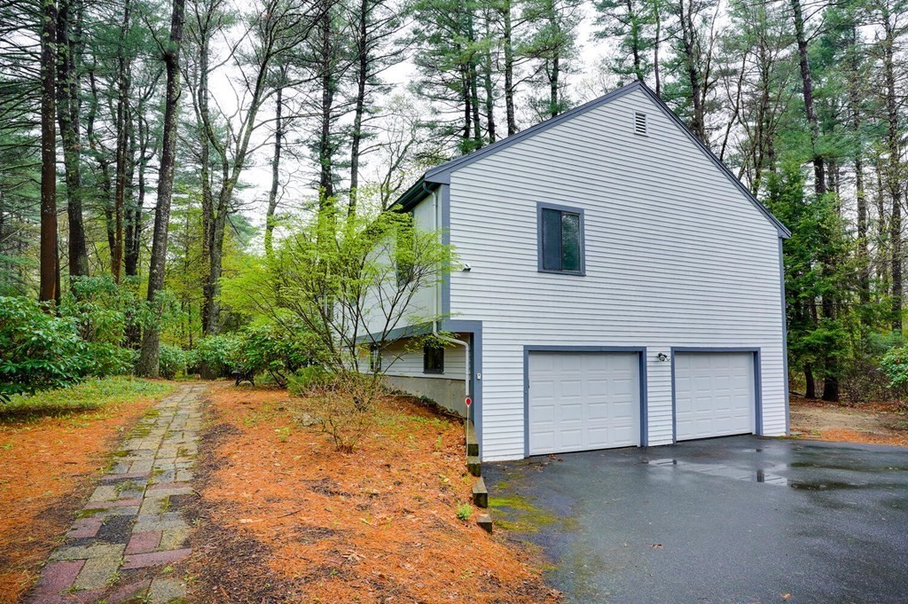 8 Coolidge Road Wayland, MA 01778 - Photo 31 of 33