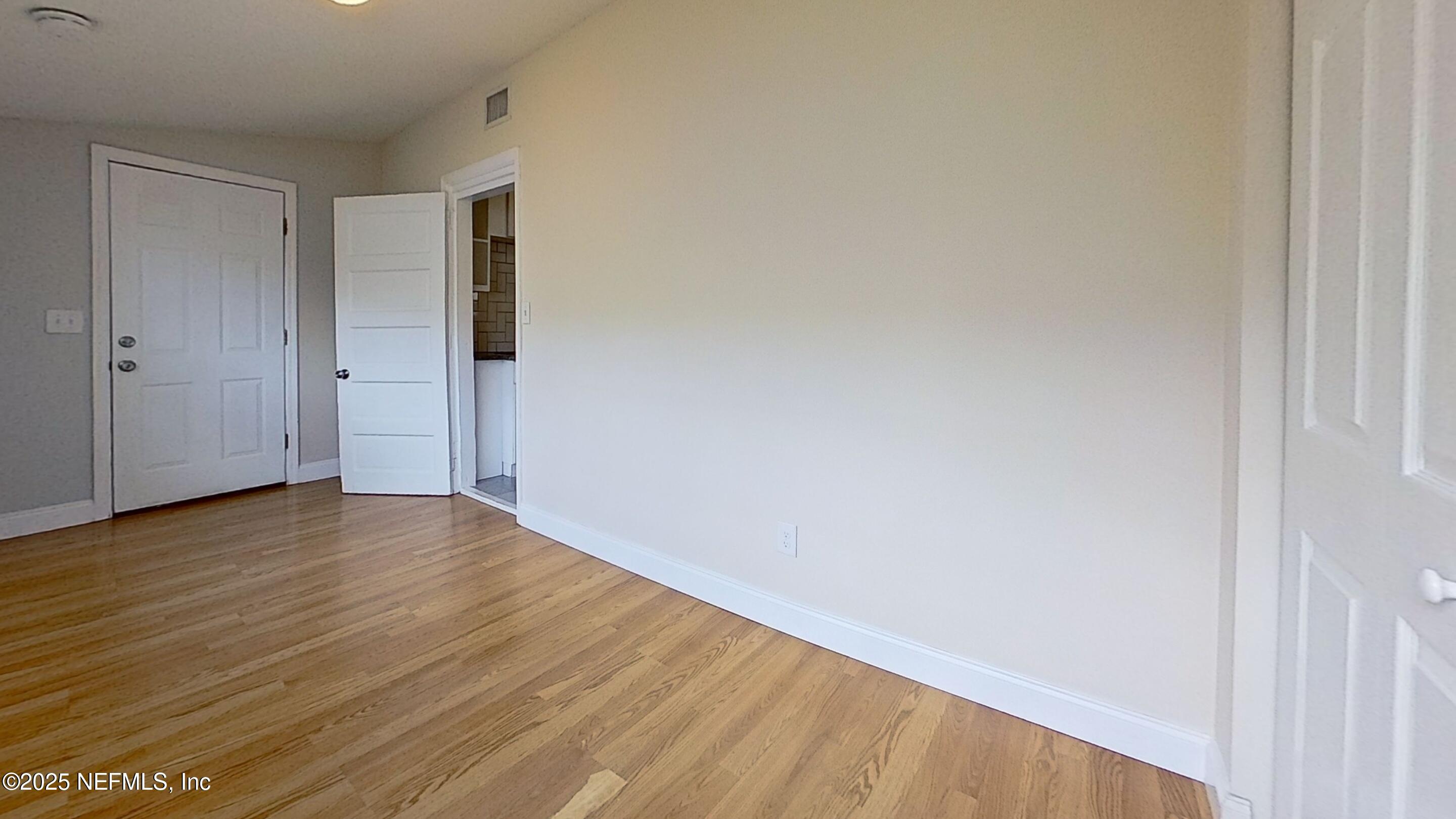 1844 Thacker Avenue Jacksonville, FL 32207 - Photo 9 of 26 Living-Room (3)