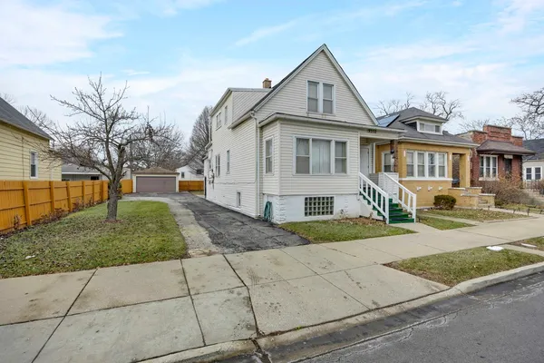 $169,900 | 9352 South Woodlawn Avenue, Chicago, IL 60619