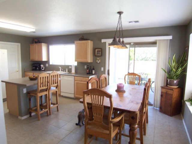 934 East Pedro Road Phoenix, AZ 85042 - Photo 2 of 6 Additional Photo