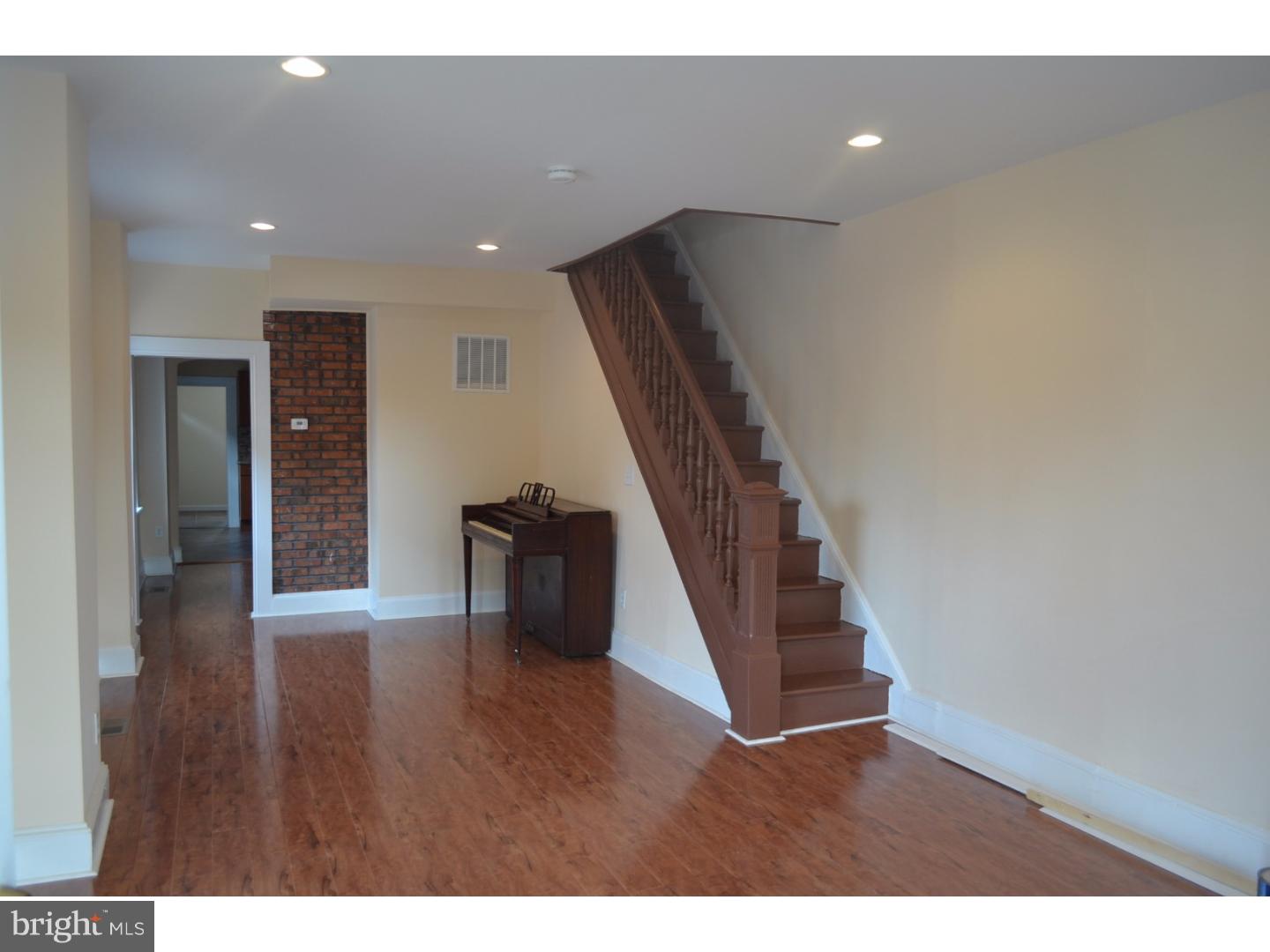 7318 Dungan Road Philadelphia, PA 19111 - Photo 3 of 25 Gallery Image 3