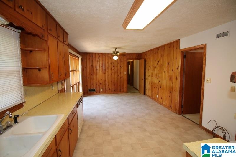 517 Ferndale Road Birmingham, AL 35235 - Photo 5 of 19