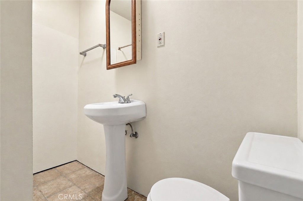 124 East Roland Street Azusa, CA 91702 - Photo 30 of 41 Gallery Image 30