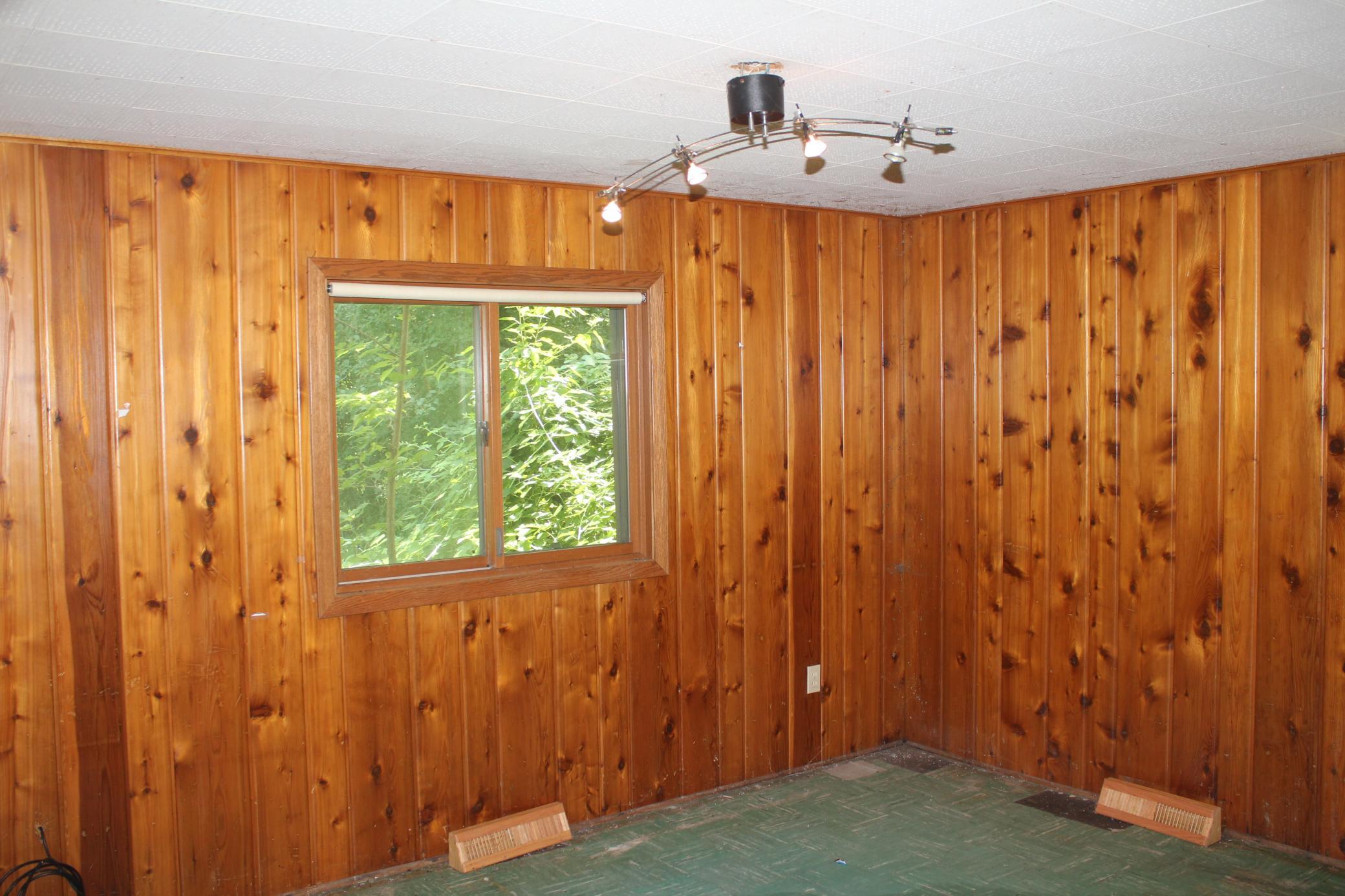 9149 Meadowview Road Bloomington, MN 55425 - Photo 27 of 34 Gallery Image 27