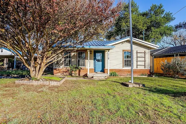 $1,700 | 5916 Norma Drive, Fort Worth, TX 76114