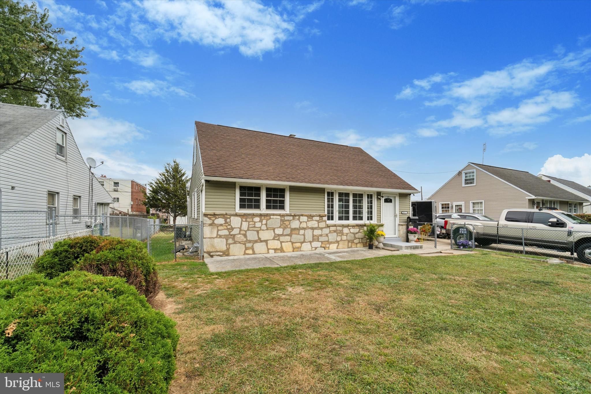 9411 Academy Road Philadelphia, PA 19114 - Photo 3 of 25 Gallery Image 3