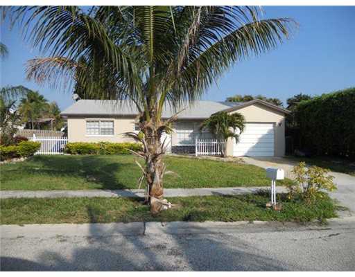 22821 Southwest 65th Boca Raton, FL 33428 - Photo 1 of 9 Primary Photo