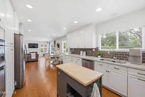 $1,540,000 | 5377 Evanwood Avenue, Oak Park, CA 91377