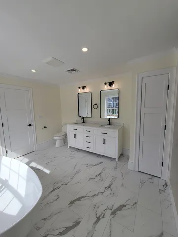 $1,699,900 | 12 Zeland Drive, Dover, NH 03820