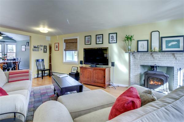 19 Upland Road Ashland, MA 01721 - Photo 8 of 30 Gallery Image 8