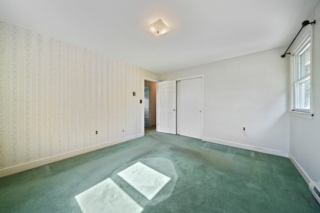4 Robinwood Road Norwood, MA 02062 - Photo 11 of 36 Gallery Image 11