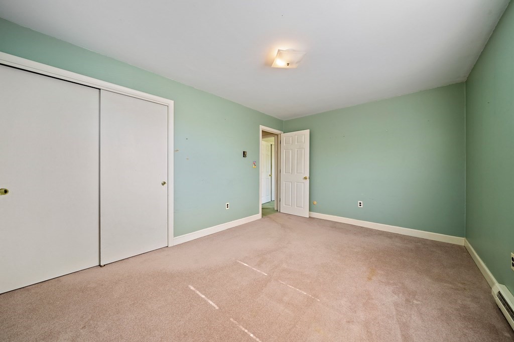4 Robinwood Road Norwood, MA 02062 - Photo 13 of 36 Gallery Image 13