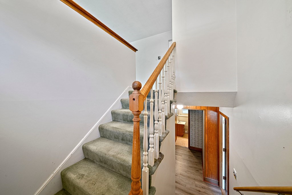 4 Robinwood Road Norwood, MA 02062 - Photo 18 of 36 Gallery Image 18