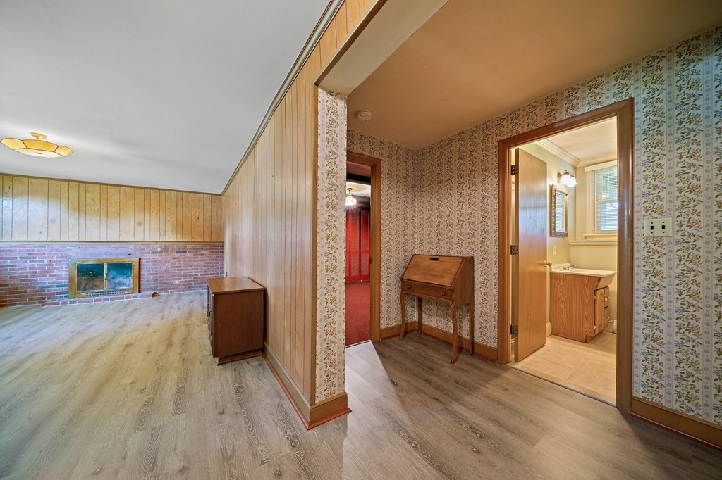 4 Robinwood Road Norwood, MA 02062 - Photo 19 of 36 Gallery Image 19