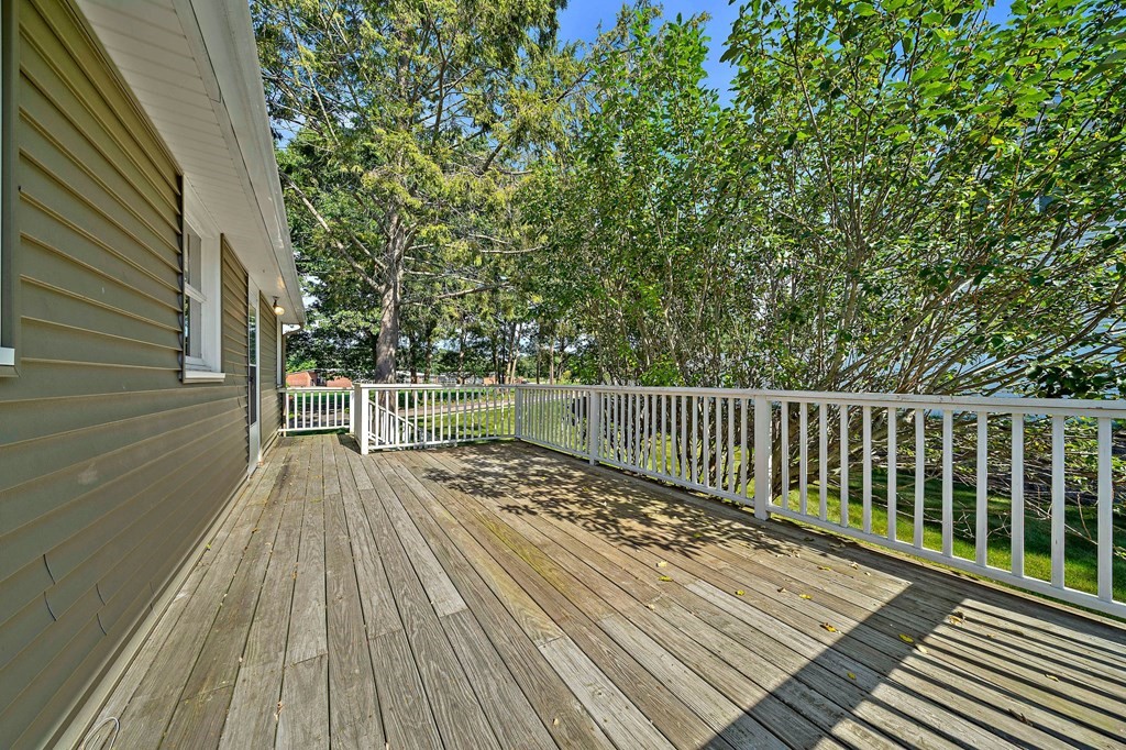 4 Robinwood Road Norwood, MA 02062 - Photo 29 of 36 Gallery Image 29