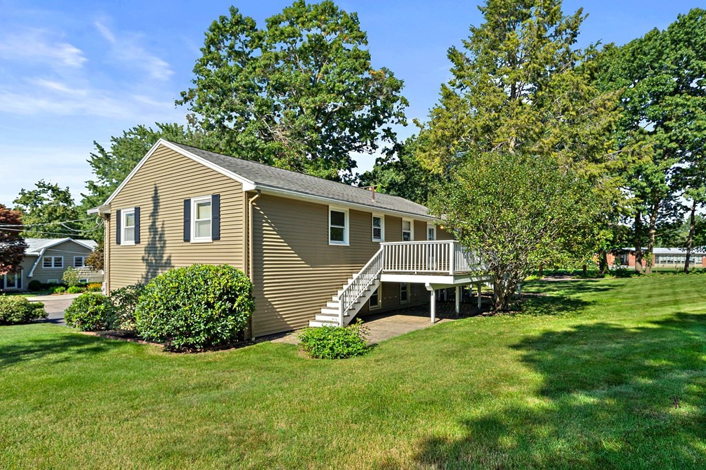 4 Robinwood Road Norwood, MA 02062 - Photo 31 of 36 Gallery Image 31