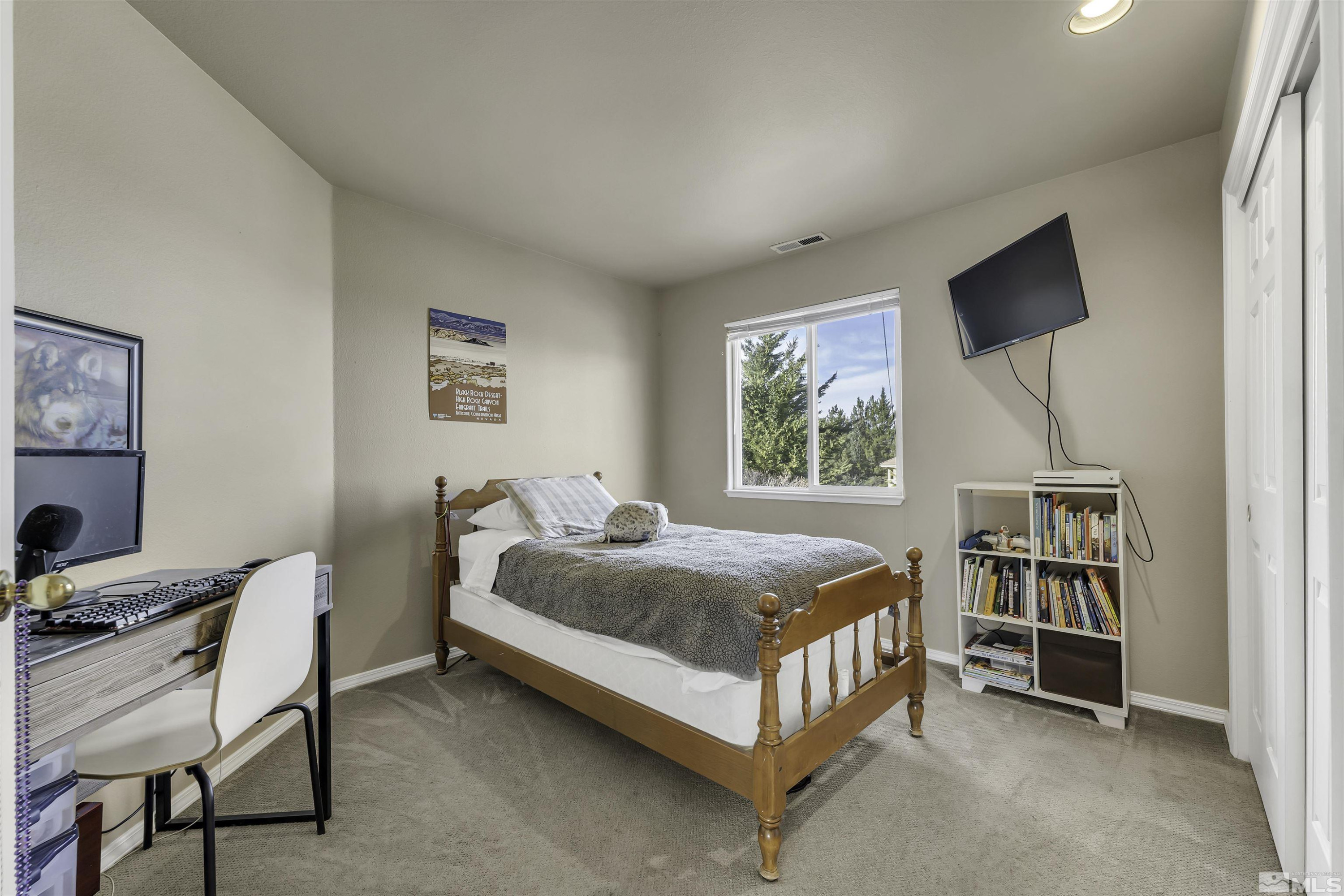 4040 South Westpoint Drive Reno, NV 89509 - Photo 23 of 30 Photo 27