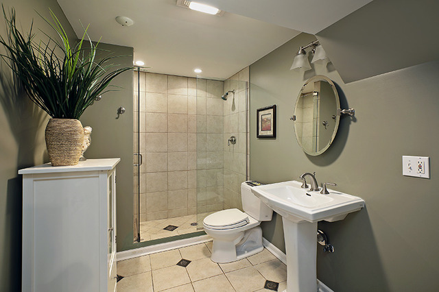 2705 Cherry Lane Northbrook, IL 60062 - Photo 22 of 25 a bathroom with a toilet sink and mirror