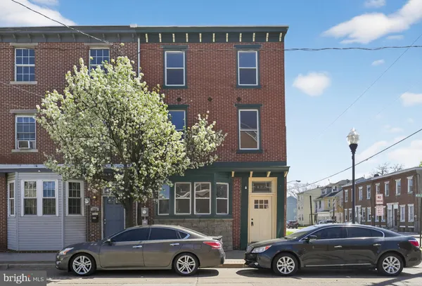 $289,900 | 122 North King Street, Gloucester City, NJ 08030