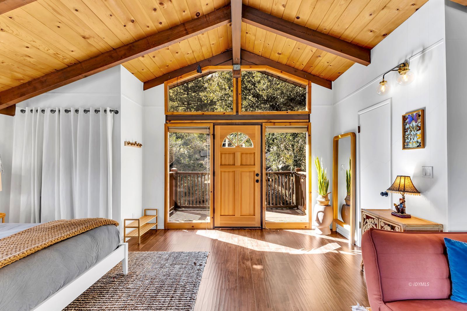 26870 Robin Drive Idyllwild, CA 92549 - Photo 16 of 68 a view of an entryway with a chandelier