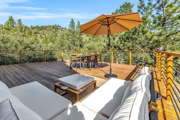 $875,000 | 26870 Robin Drive, Idyllwild, CA 92549