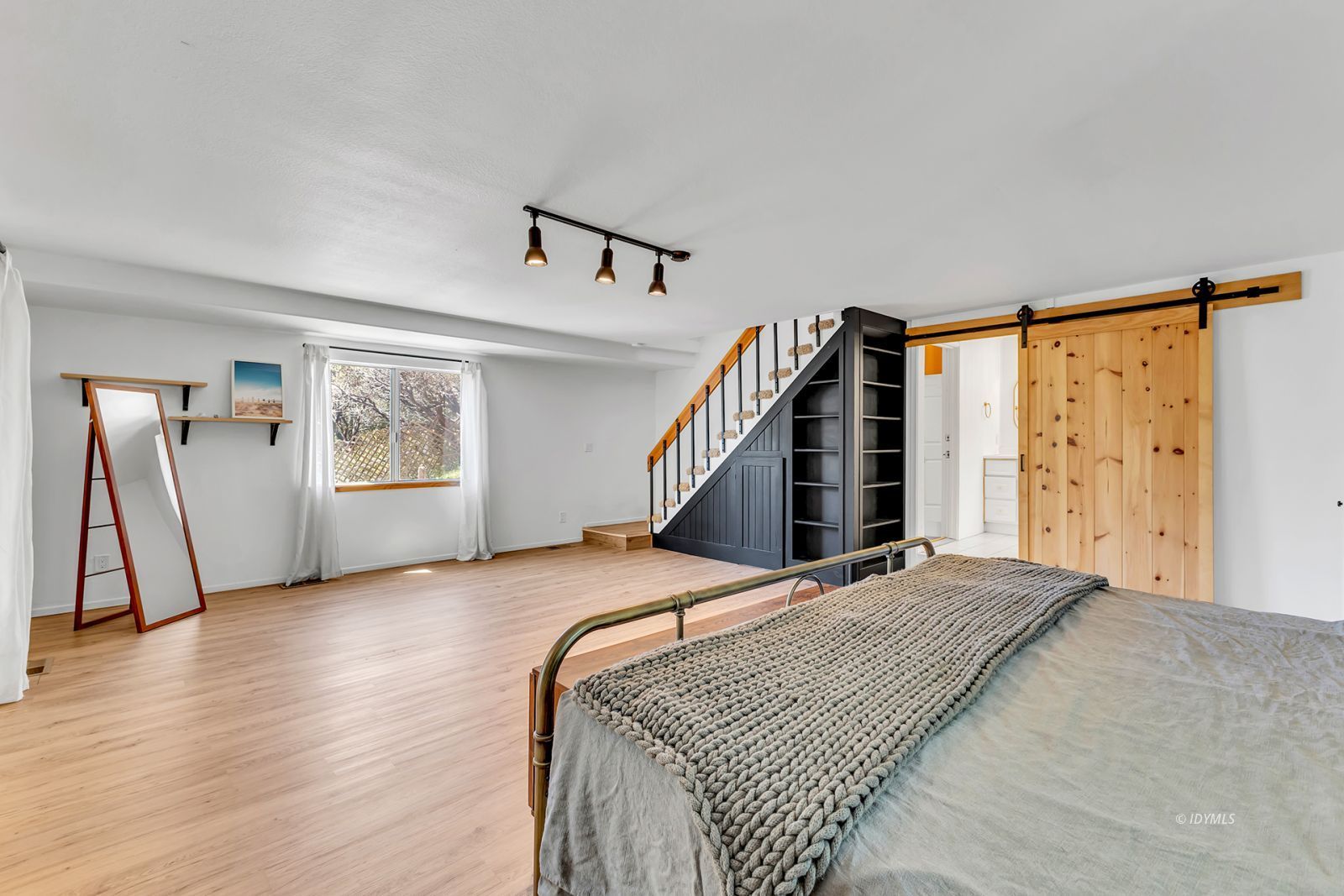 26870 Robin Drive Idyllwild, CA 92549 - Photo 51 of 68 a bedroom with a bed and a window
