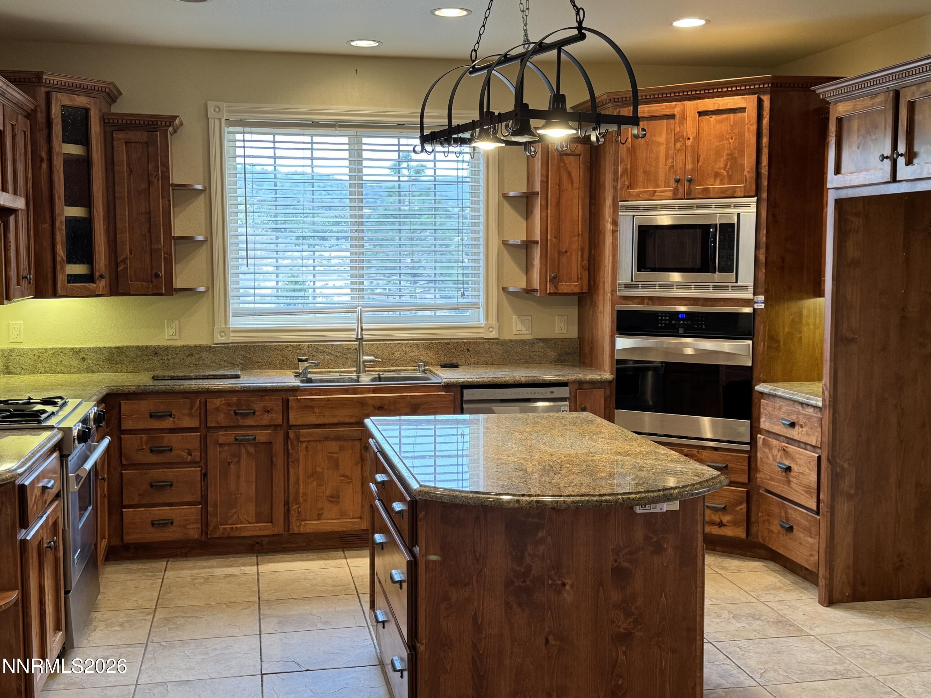 2020 Rocking Horse Road Gardnerville, NV 89410 - Photo 8 of 33 IMG_6561