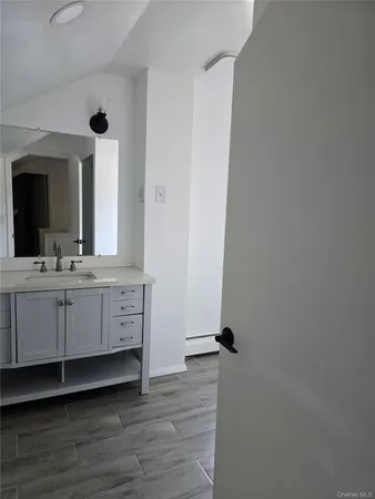 $3,300 | 61 Violet Avenue, Poughkeepsie, NY 12601