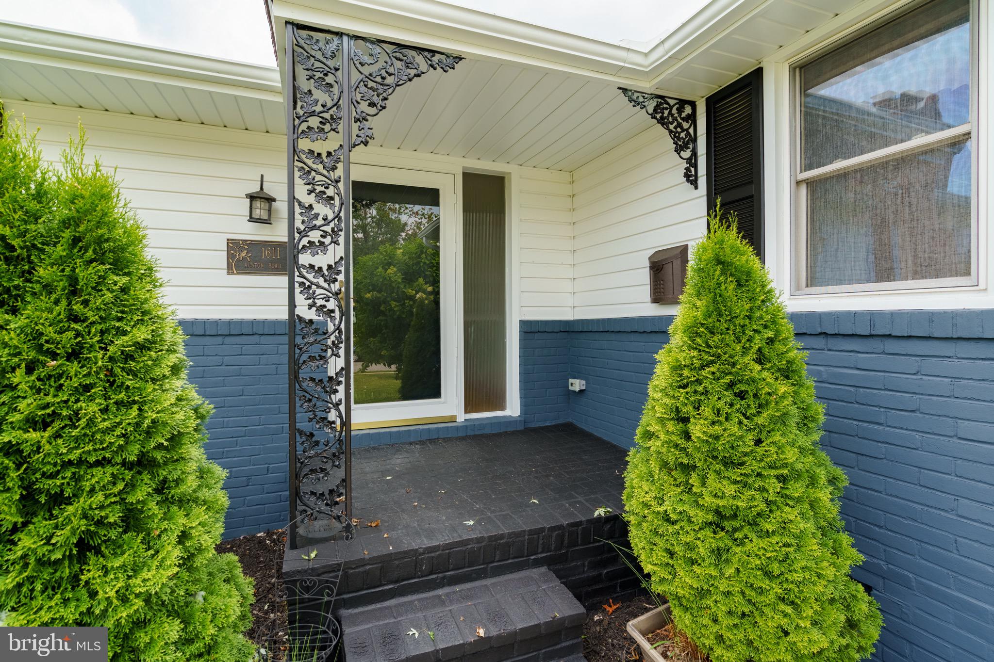 1611 Alston Road Towson, MD 21204 - Photo 3 of 37