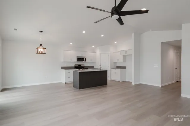 $457,990 | 10501 West Tinder Street, Star, ID 83669
