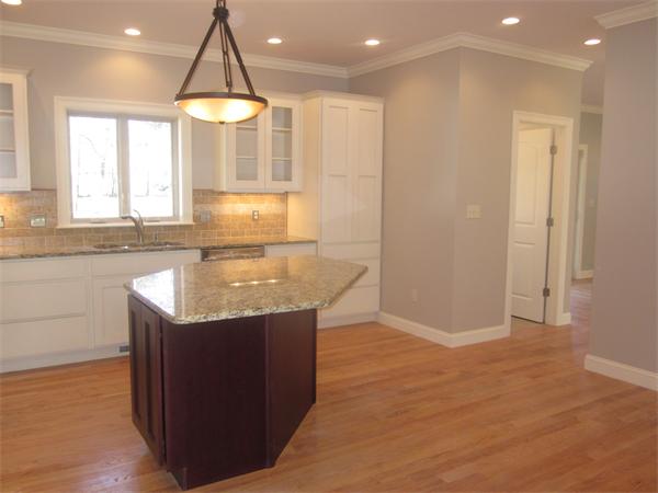 5 Bigelow Road Waltham, MA 02451 - Photo 3 of 16 Gallery Image 3